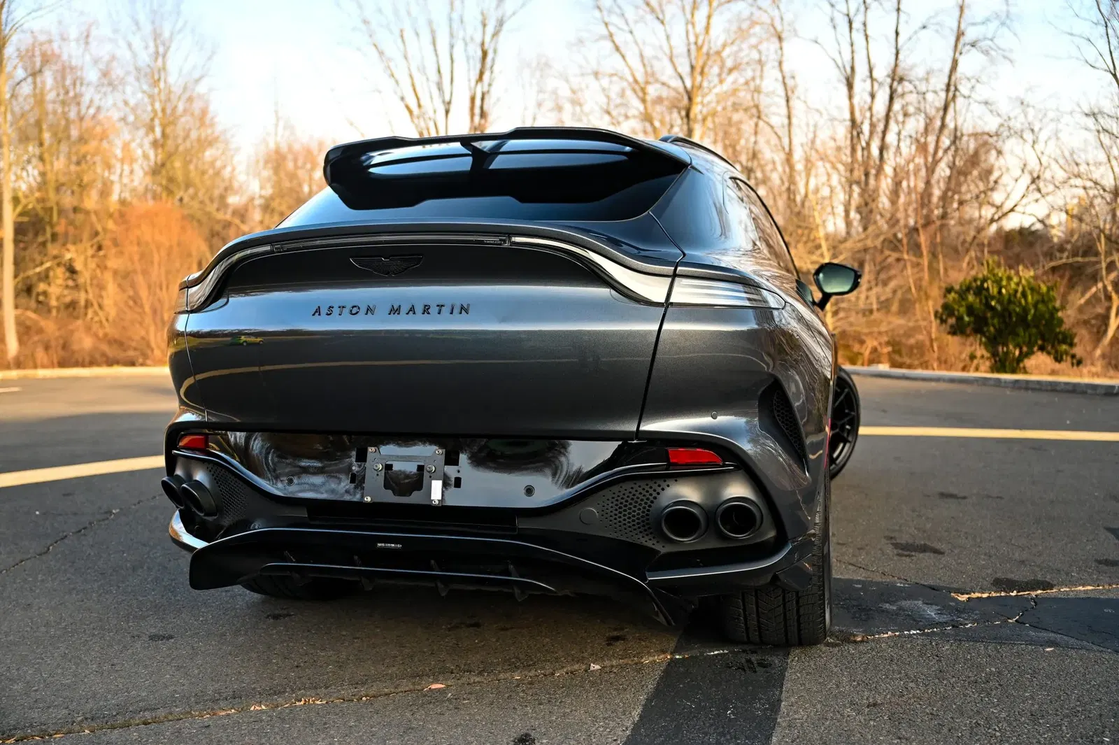 5k-Mile 2023 Aston Martin DBX707