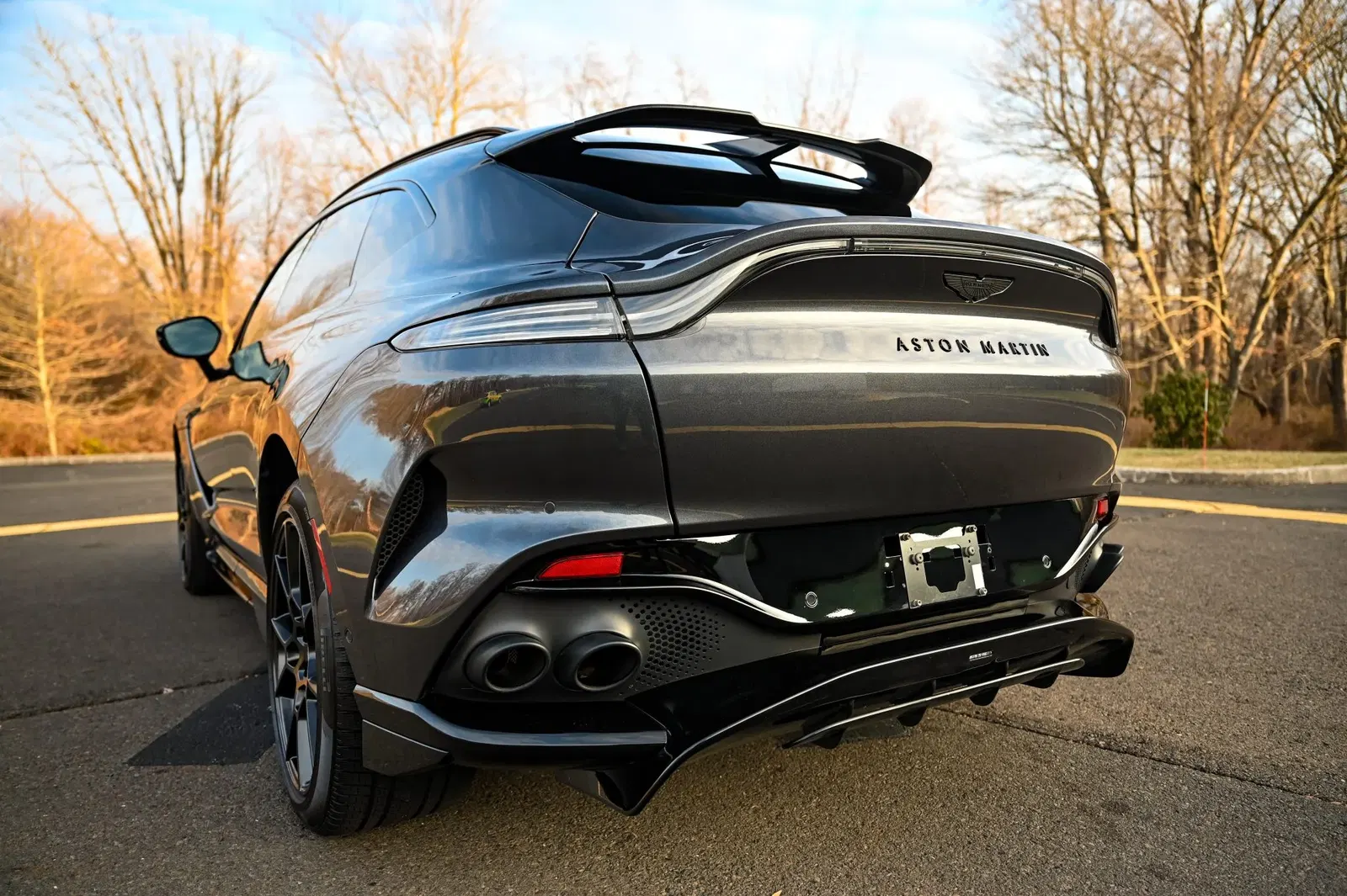 5k-Mile 2023 Aston Martin DBX707