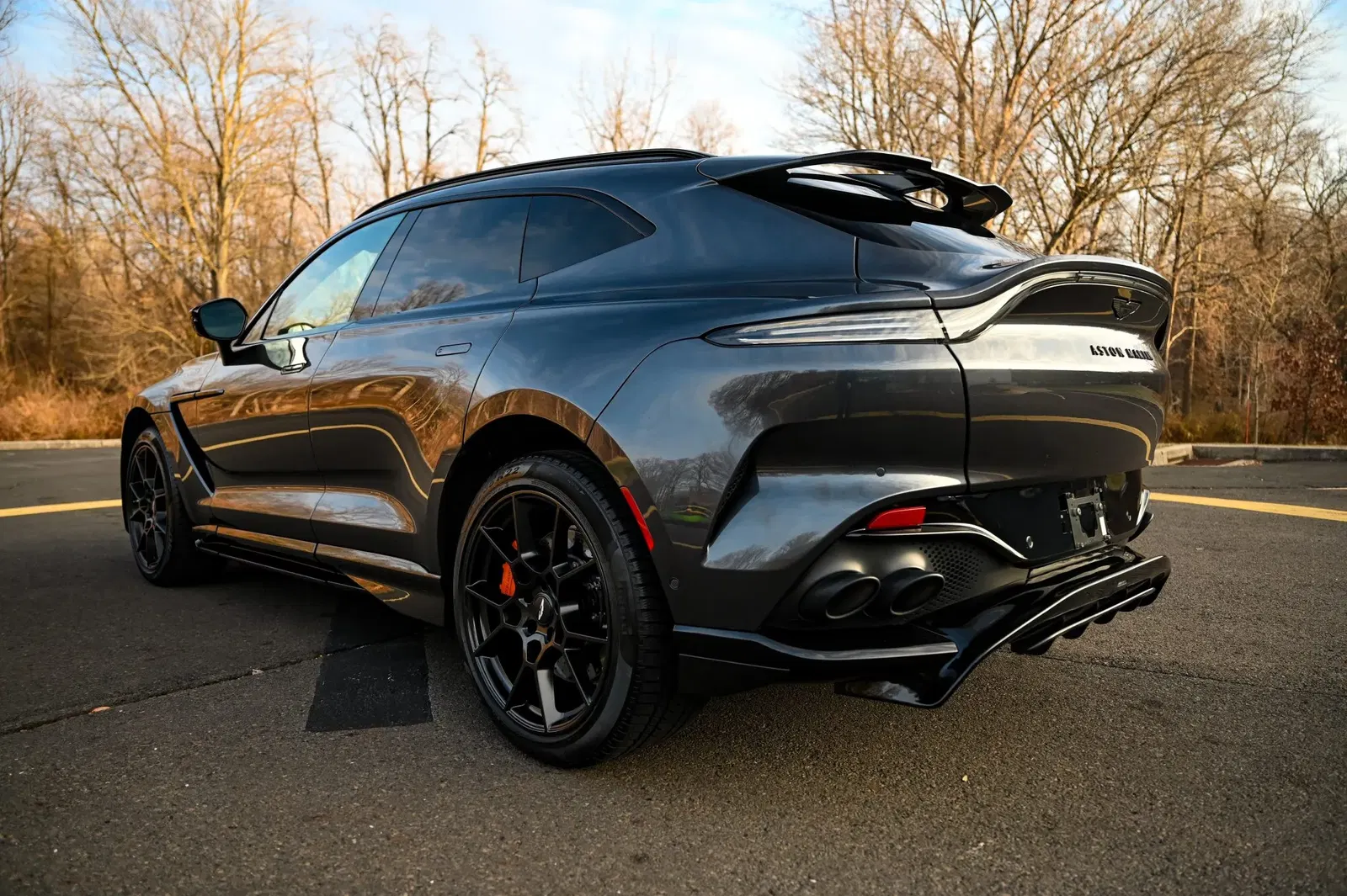 5k-Mile 2023 Aston Martin DBX707