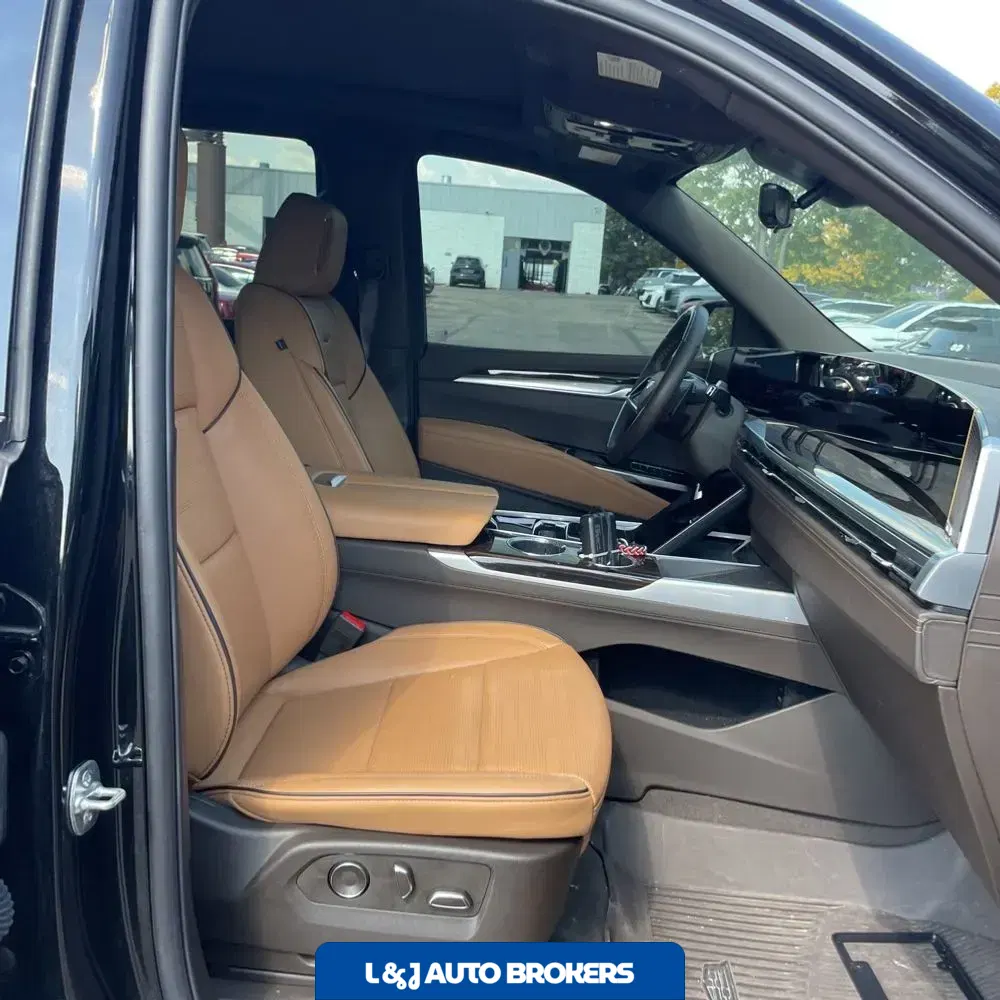 2025 Cadillac Escalade Premium Luxury