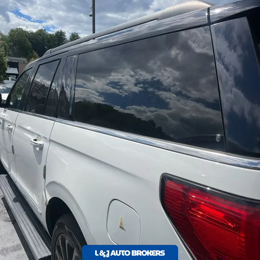 2021 Lincoln Navigator L Black Label