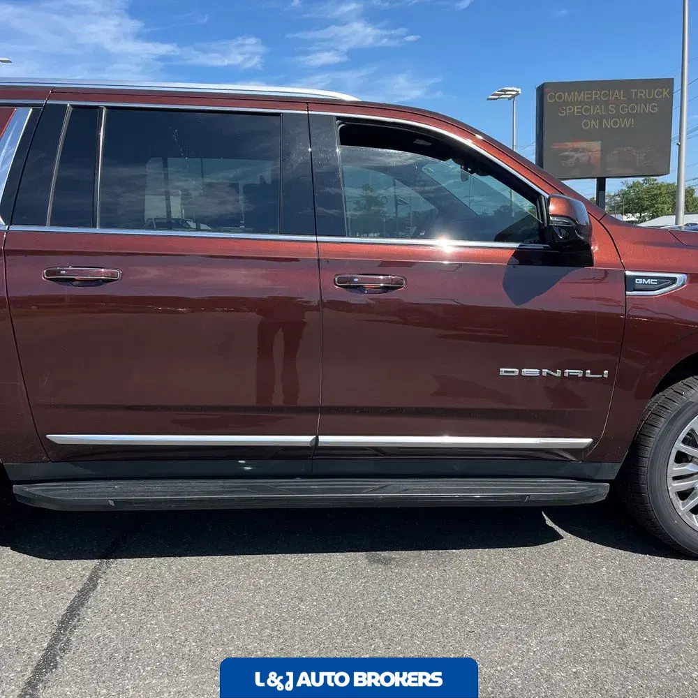 2023 GMC Yukon XL Denali