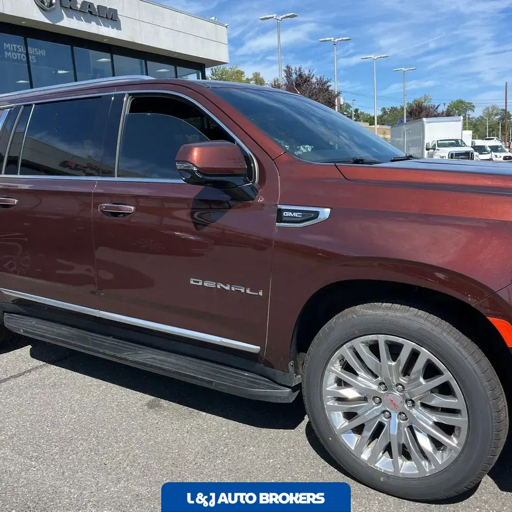 2023 GMC Yukon XL Denali