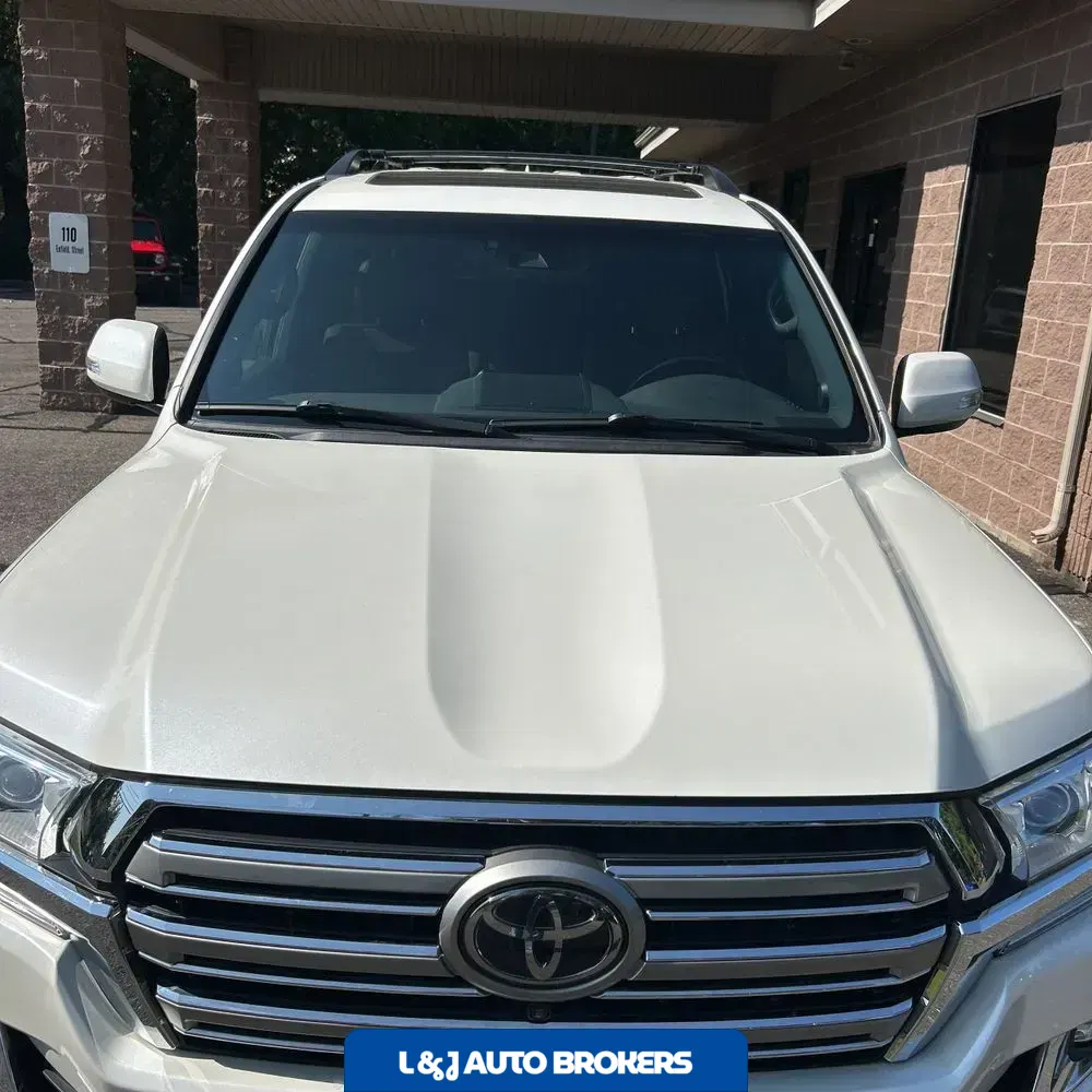 2019 Toyota Land Cruiser Base