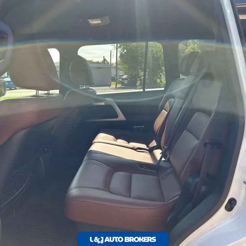 2019 Toyota Land Cruiser Base