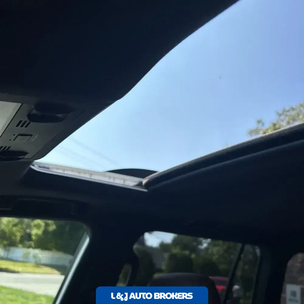 2019 Toyota Land Cruiser Base