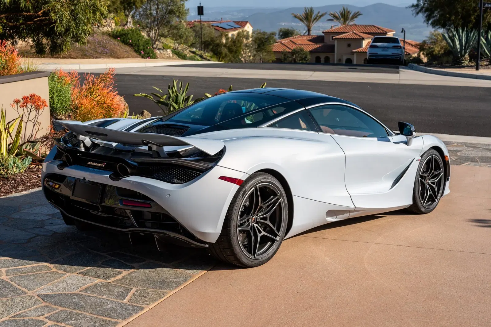 4,500-Mile 2018 McLaren 720S Launch Edition