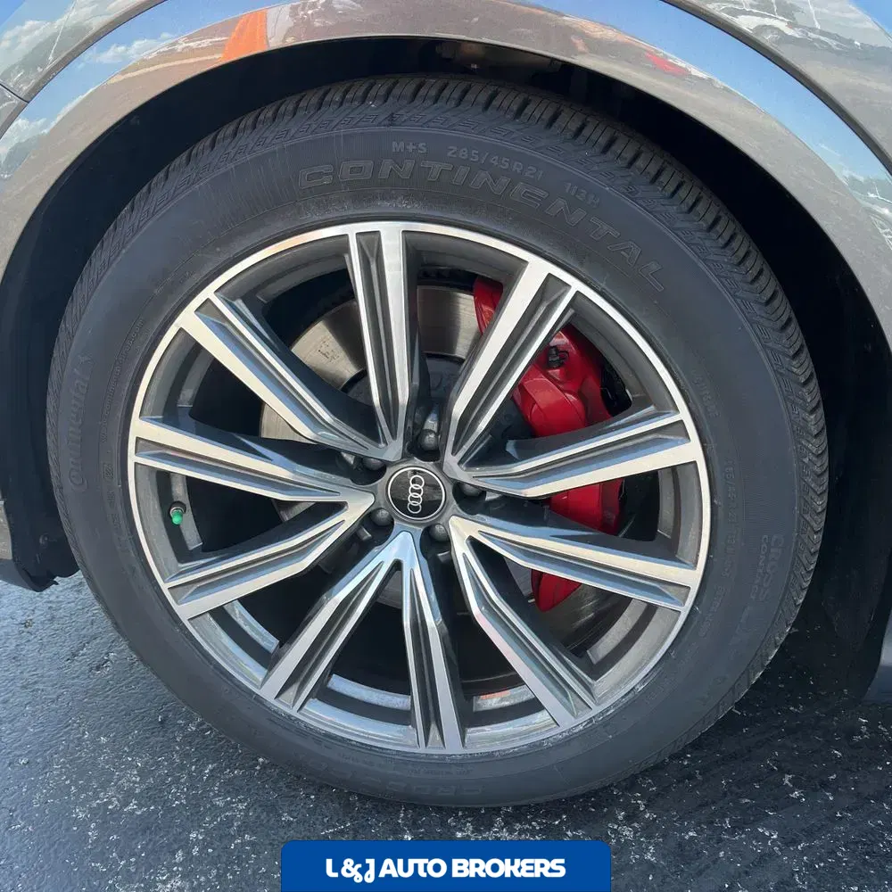 2022 Audi SQ8 Premium Plus