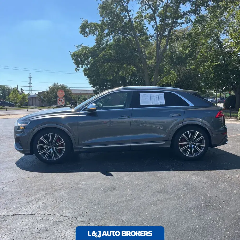 2022 Audi SQ8 Premium Plus