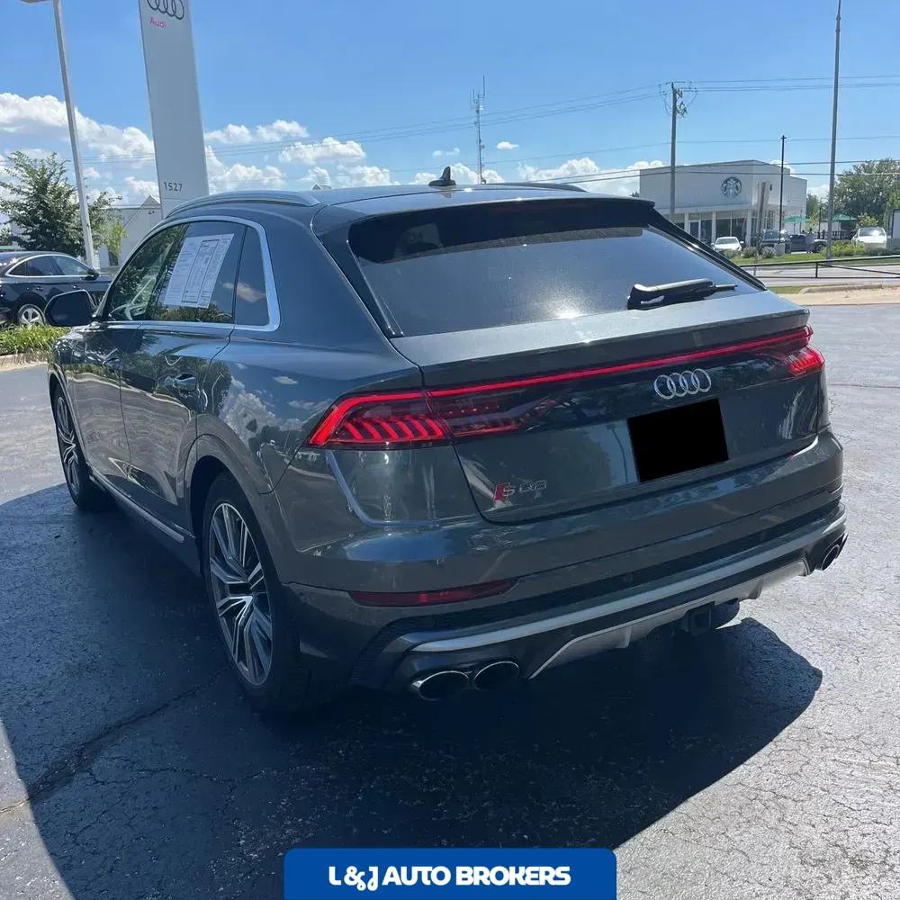2022 Audi SQ8 Premium Plus