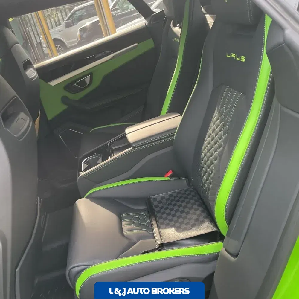 2024 Lamborghini Urus S