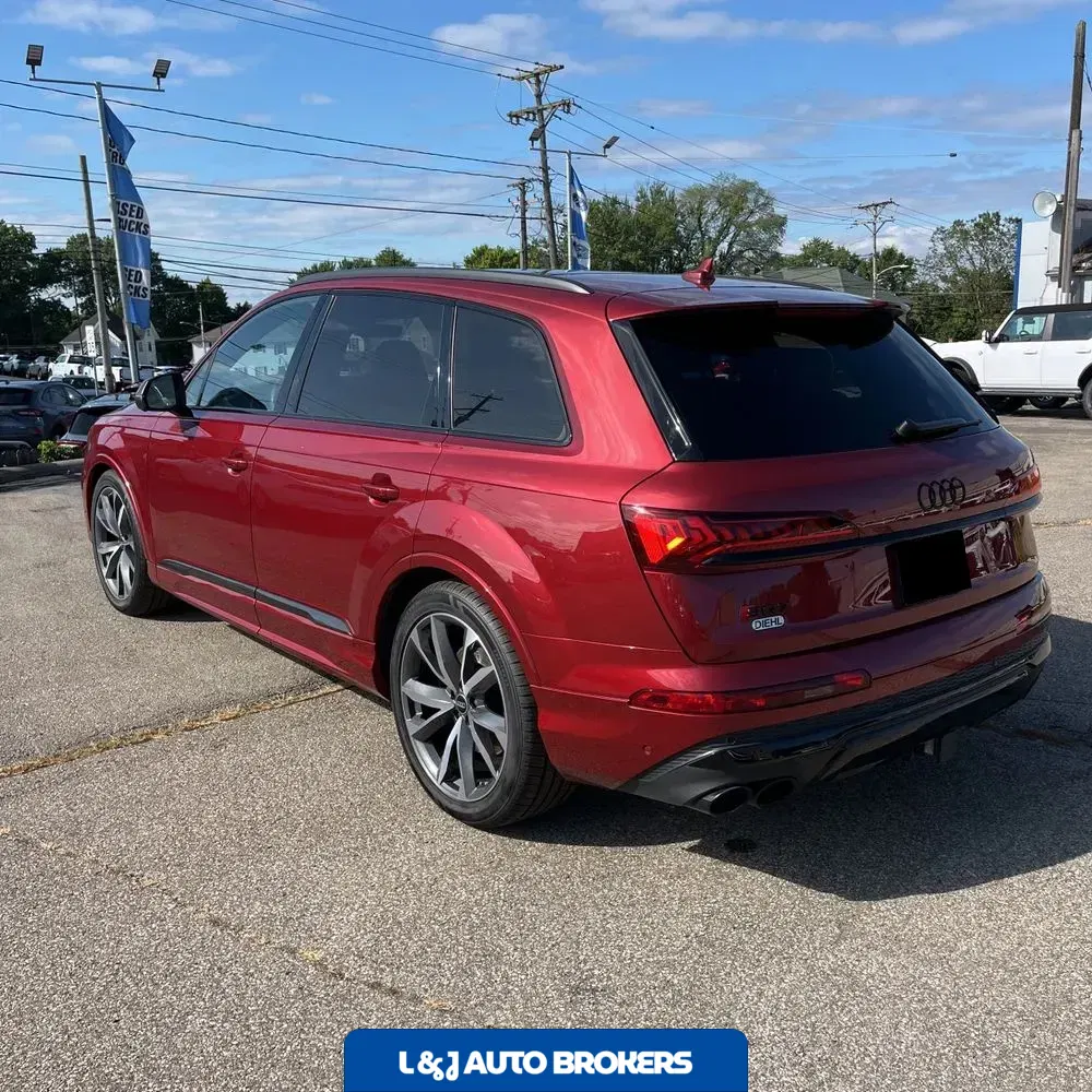 2024 Audi SQ7 Prestige