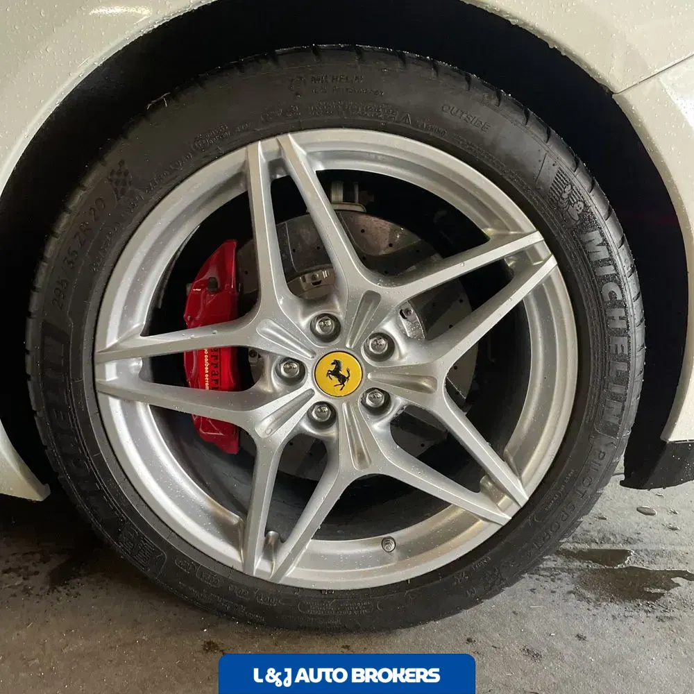 2017 Ferrari California T Base