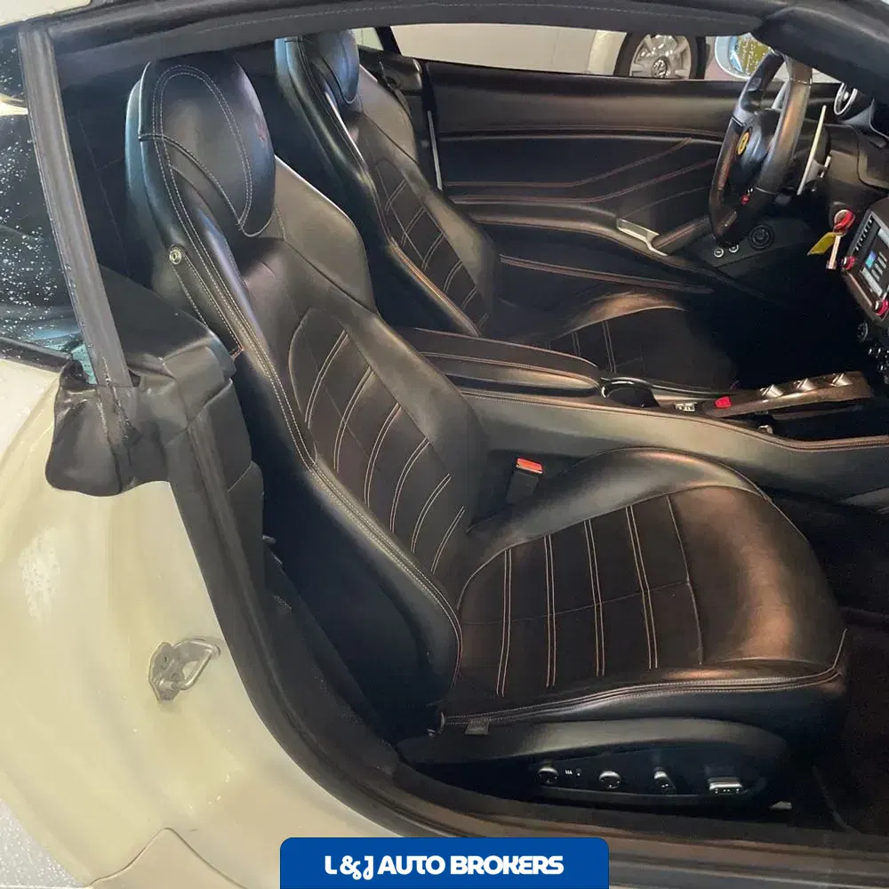2017 Ferrari California T Base
