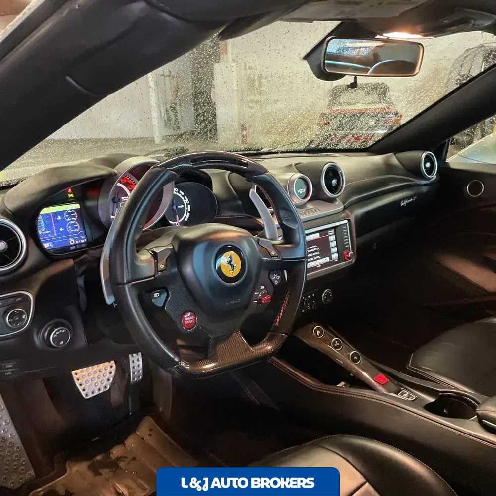 2017 Ferrari California T Base