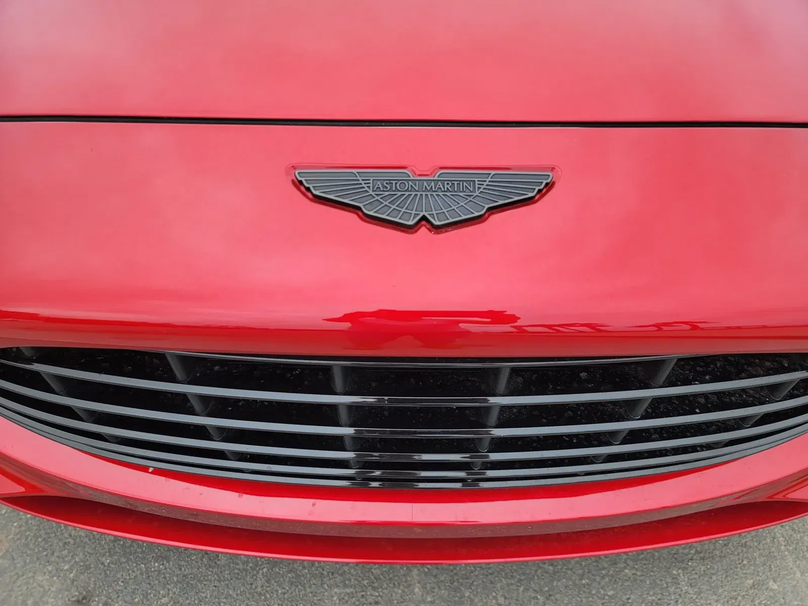 2022 Aston Martin DBX