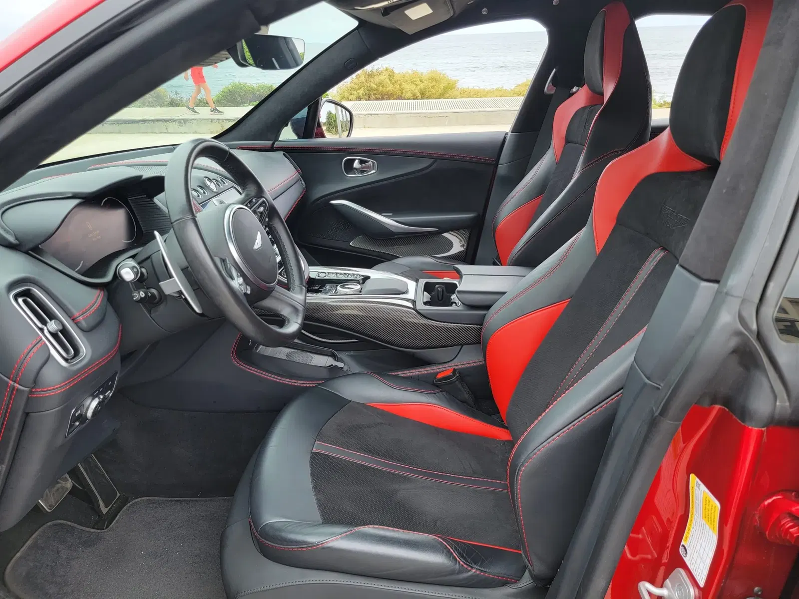2022 Aston Martin DBX