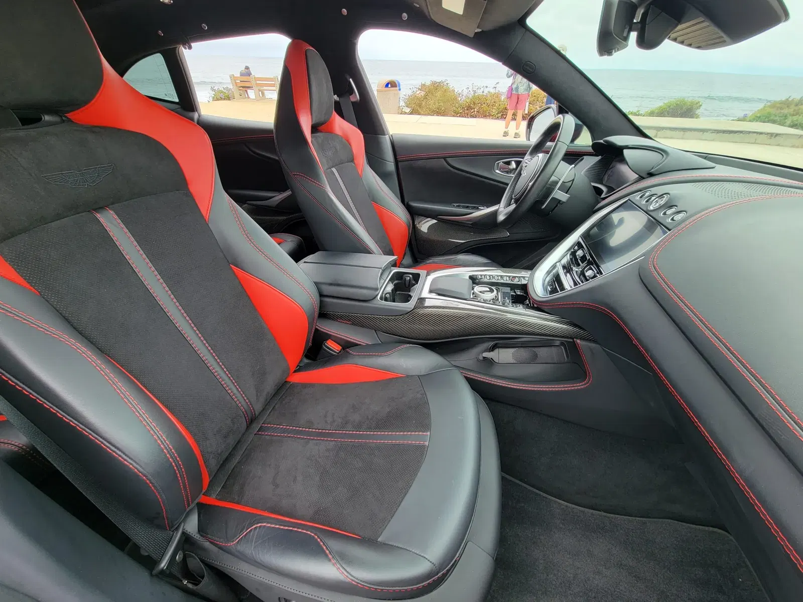 2022 Aston Martin DBX