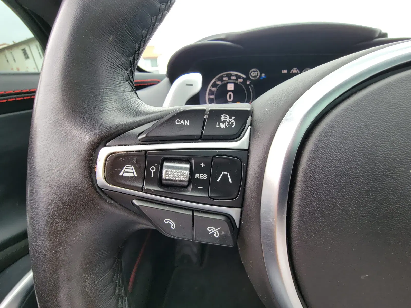 2022 Aston Martin DBX