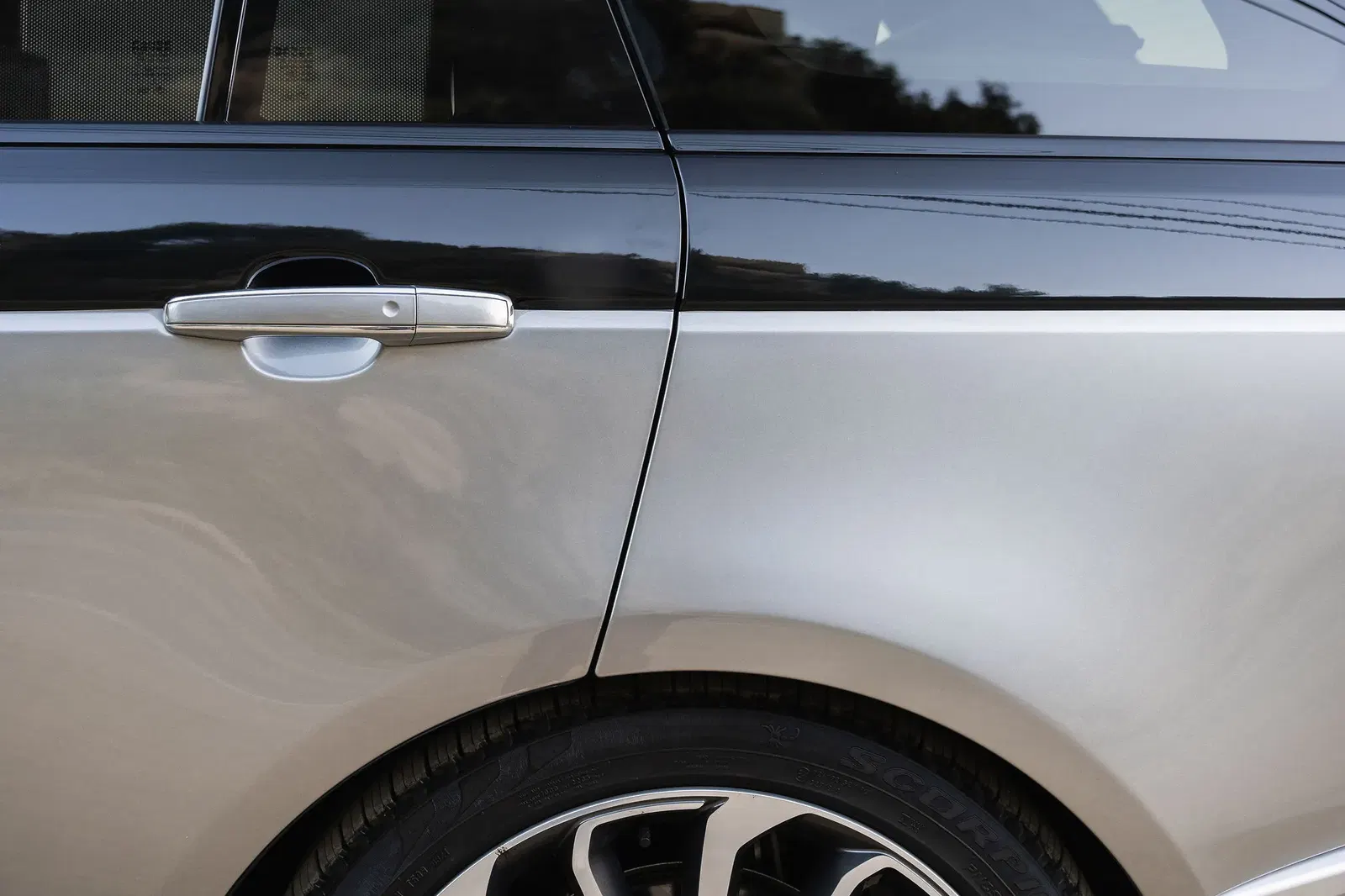 2021 Land Rover Range Rover SVAutobiography LWB