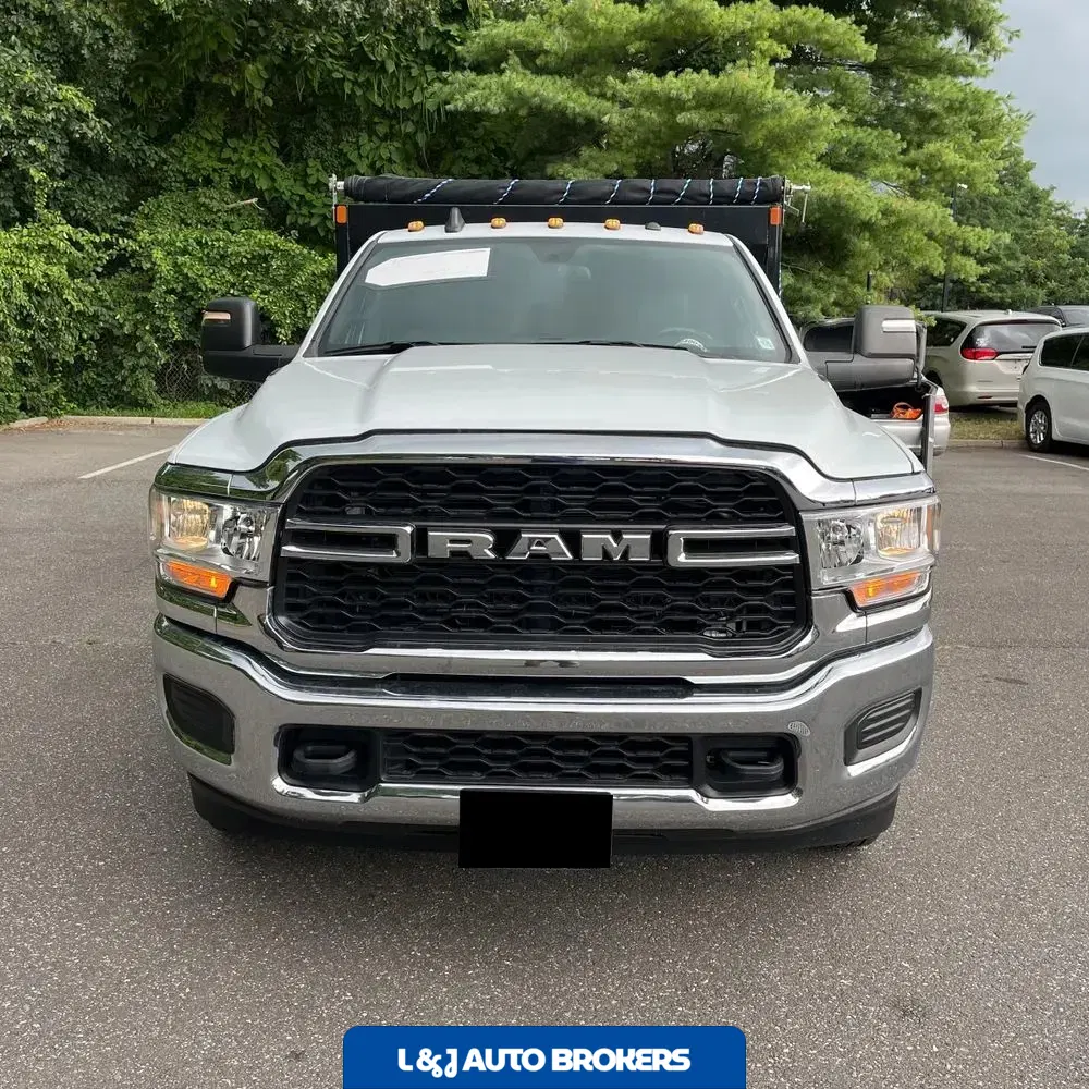 2024 Ram 3500 Cab/Chassis Tradesman