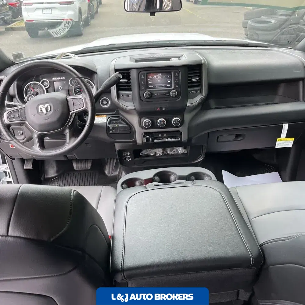 2024 Ram 3500 Cab/Chassis Tradesman