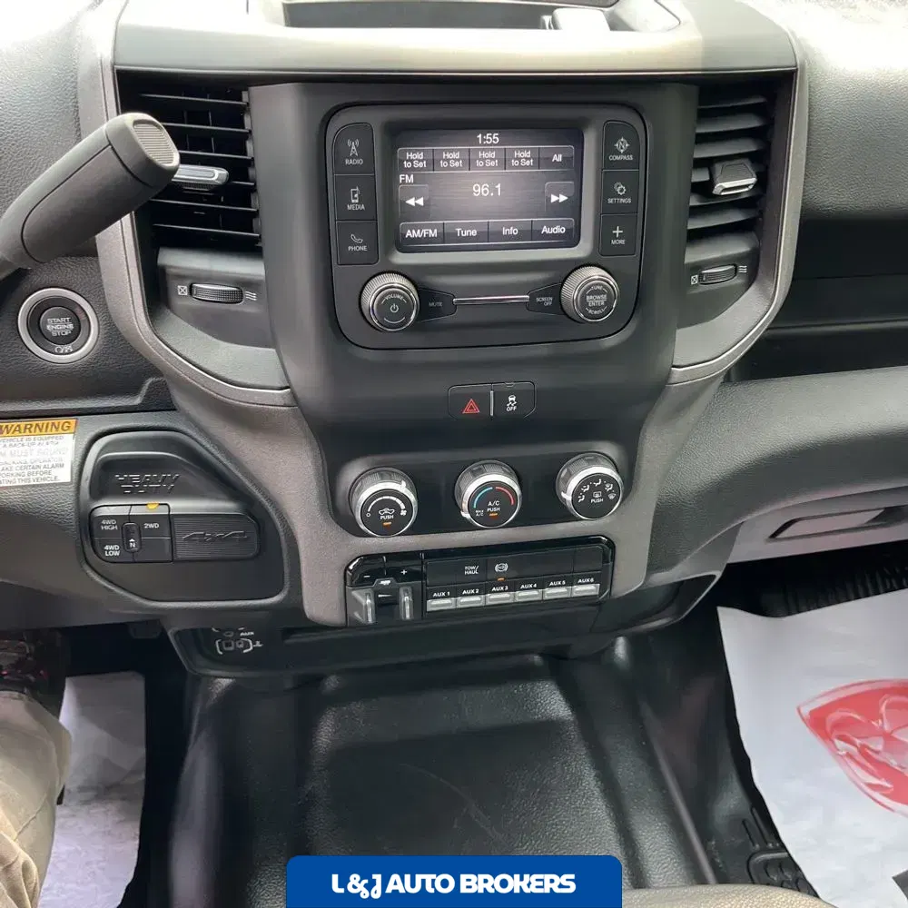 2024 Ram 3500 Cab/Chassis Tradesman