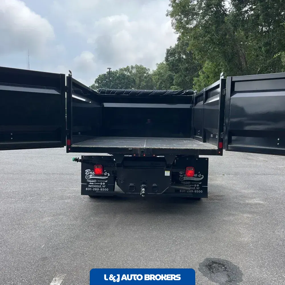 2024 Ram 3500 Cab/Chassis Tradesman