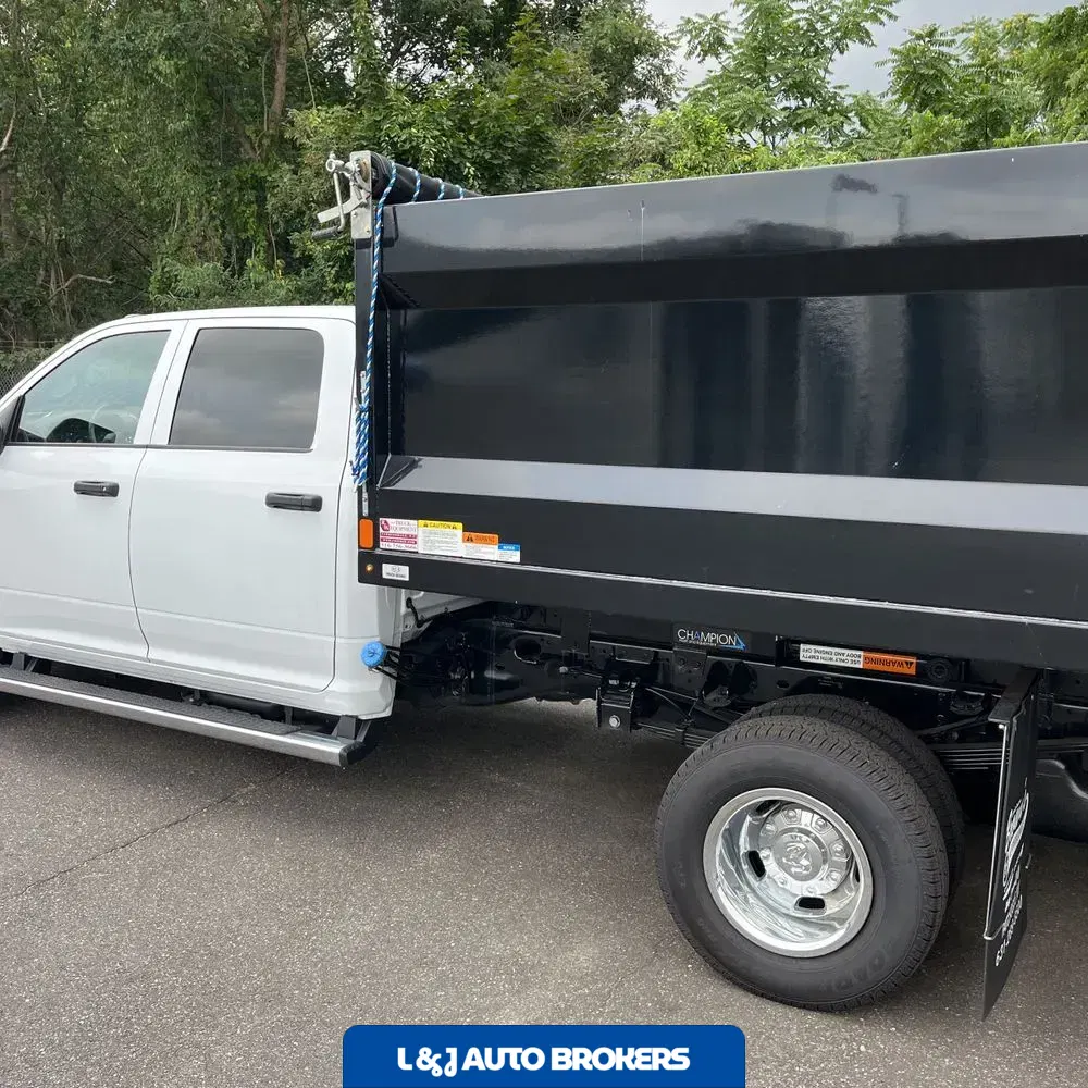 2024 Ram 3500 Cab/Chassis Tradesman
