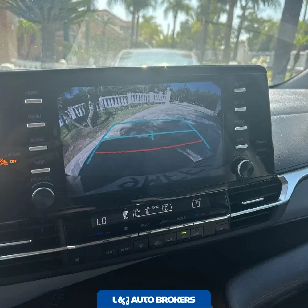 2024 Toyota Sienna XLE 8-Passenger