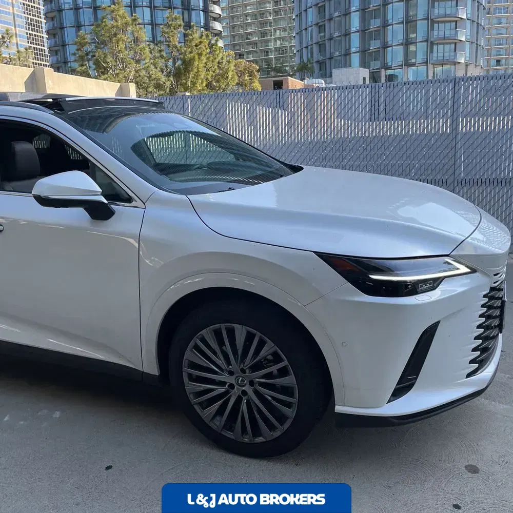 2024 Lexus RX 450h+ Luxury