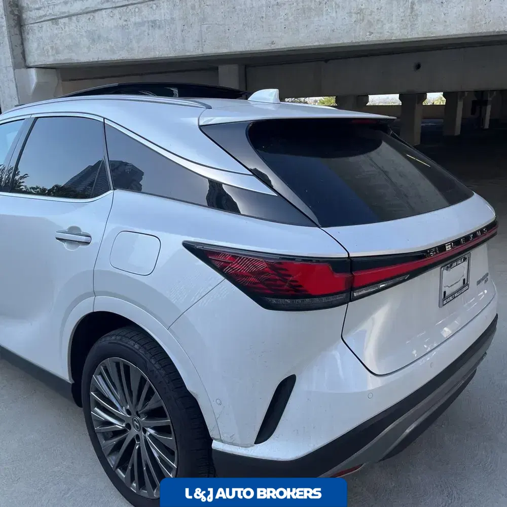 2024 Lexus RX 450h+ Luxury